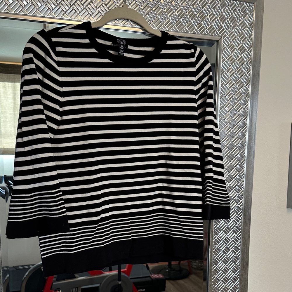 3/4 sleeve knit sweater